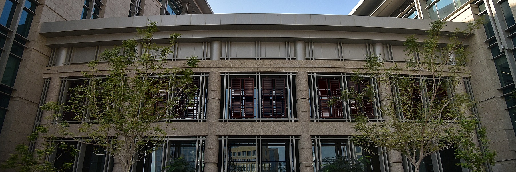 Hamdan Bin Mohammed College of Dental Medicine
